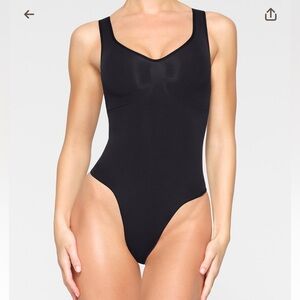 Skims Seamless Sculpt Scoop Neck Thong Bodysuit